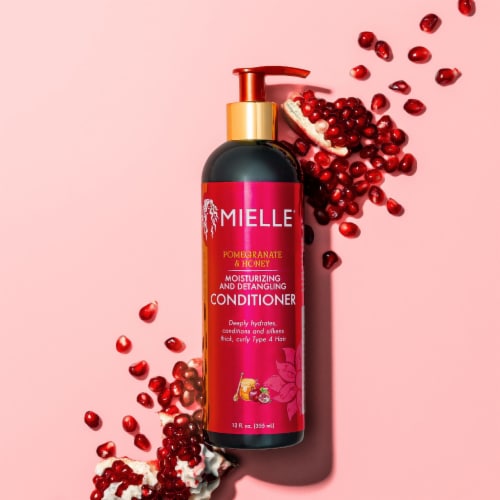 Mielle Pomegranate & Honey Detangling Conditioner Perspective: bottom