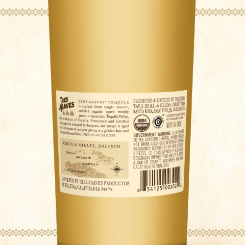 Tres Agaves® Anejo Tequila Perspective: bottom
