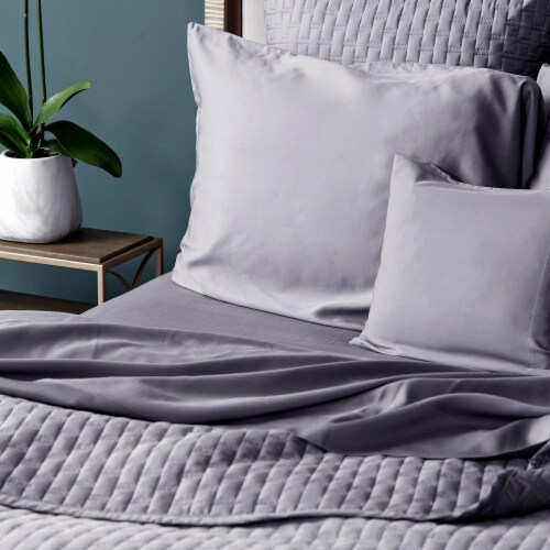 BedVoyage Luxury 100% viscose from Bamboo Quilted Coverlet, King - Platinum Perspective: bottom