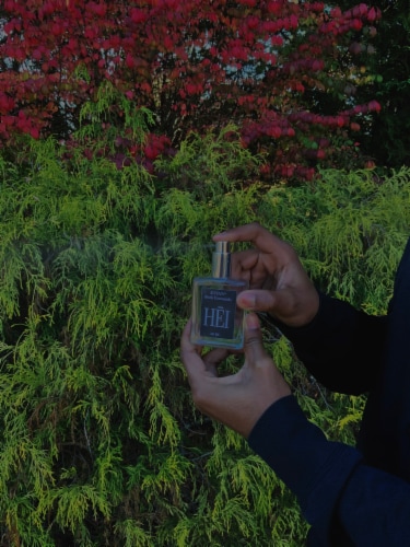 HĒI by Kavan Men’s Cologne Perspective: bottom