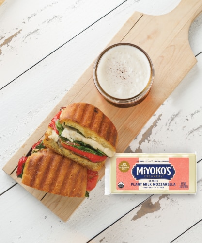 Miyoko's Creamery Classic Plant Milk Mozzarella Cheese - 8 oz Perspective: bottom