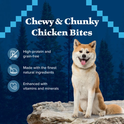 Blue Buffalo Wilderness Grain-Free Soft-Moist Dog Treats Chicken Perspective: bottom