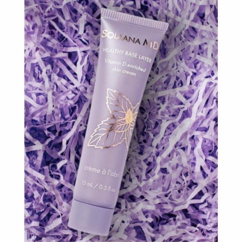 Solaana MD - Get Glowing with Beauty on the Go Gift Set - Travel Size 0.5 oz Moisturizer Perspective: bottom