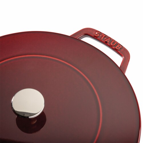 Staub Cast Iron 3.75-qt Essential French Oven - Grenadine Perspective: bottom