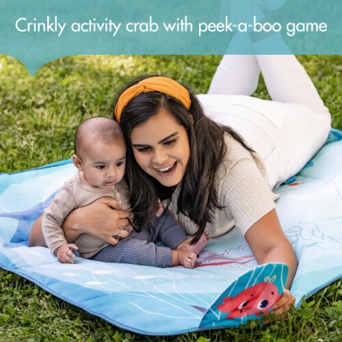 Tiny Love Outdoor Picnic Mat Perspective: bottom