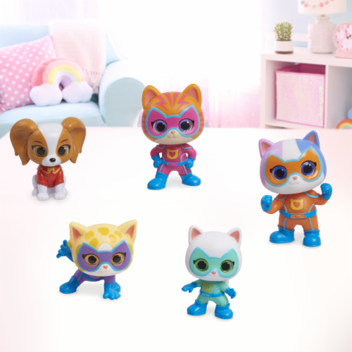 Disney Junior Super Kitties Collectible Hero Squad Perspective: bottom