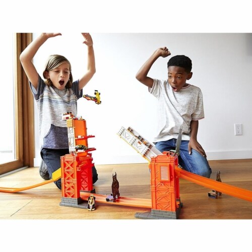 Hot wheels track builder stunt bridge kit outlet