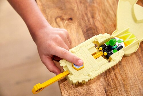 Hot Wheels Mariokart THWOMP Ruins Track Set Perspective: bottom