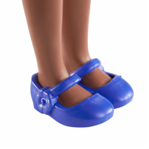 Barbie® Chelsea™ Career Boss Doll Perspective: bottom