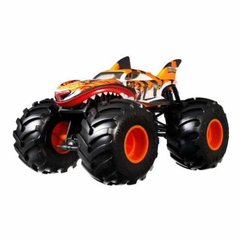 Mattel Hot Wheels® Monster Trucks Tiger Shark Vehicle Perspective: bottom