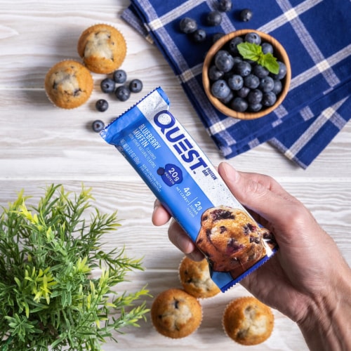 Quest Blueberry Muffin Protein Bars Perspective: bottom