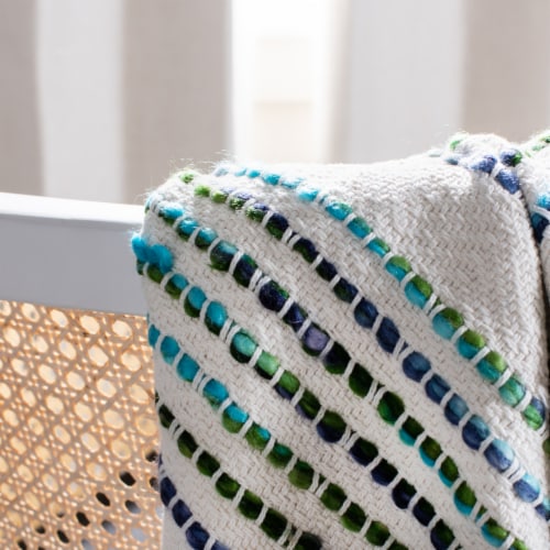 Safavieh Landra Throw Blanket - Blue Perspective: bottom