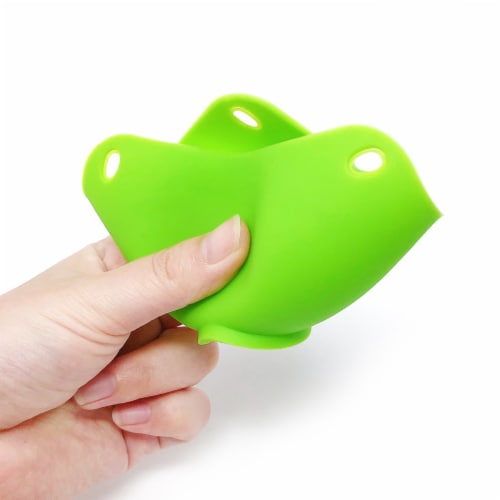 Silicone Non-stick Egg Poachers, Poached Egg Cups for Steaming Microwaving Boiling Perspective: bottom