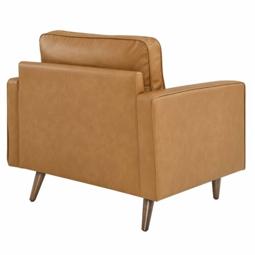 Valour Leather Armchair Perspective: bottom
