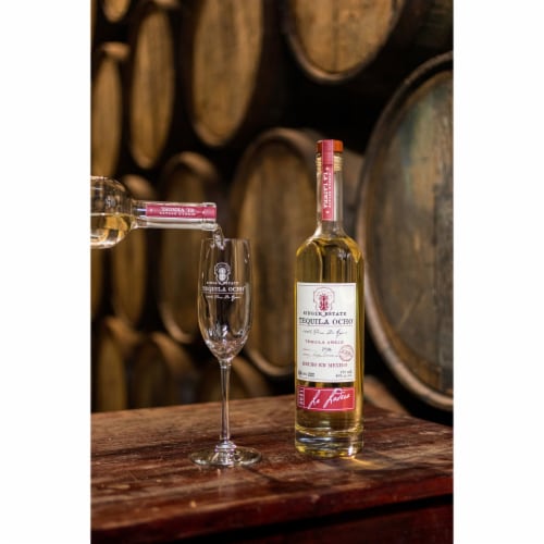 Tequila Ocho Anejo Single Estate La Estancia Perspective: bottom