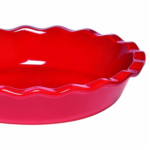 Emile Henry Round Ceramic Pie Dish Kitchen Bakeware Pan - Burgundy Perspective: bottom