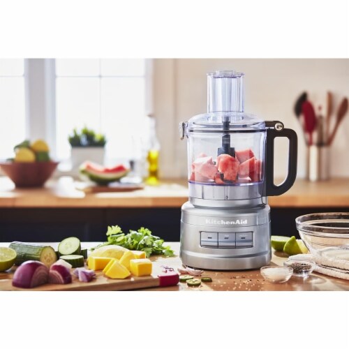 KitchenAid KFP0718CU Food Processor 7 Cup Contour Silver Perspective: bottom