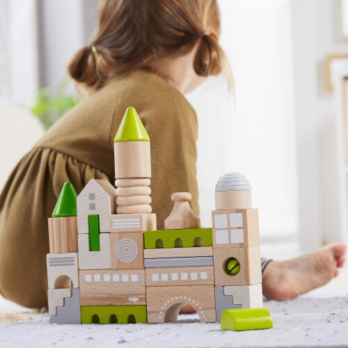 HABA Coburg Wooden Building Blocks 28 Piece Set (Made in Germany) Perspective: bottom
