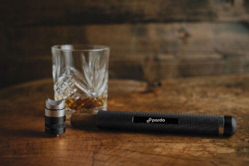 Pardo Cigar 3in1 Tool Kit Black - Air Tight, Smell-Proof Case, Draw Enhancer & Stand Perspective: bottom