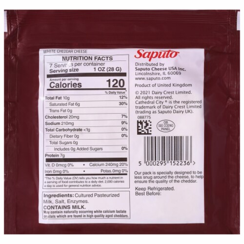 Cathedral City® Extra Mature English White Cheddar Cheese Chunk Perspective: bottom
