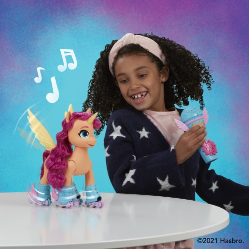 Hasbro F17865E00 My Little Pony Sing N Skate Sunny Perspective: bottom
