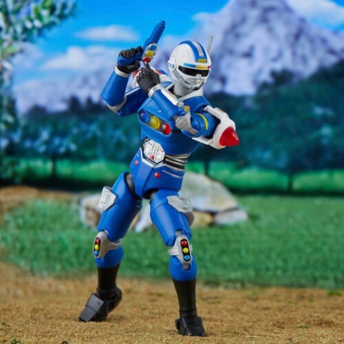 Hasbro F8205 Power Rangers Lightning Collection Turbo Blue Hasbro F8205 Power Rangers Lightning Collection Turbo Blue