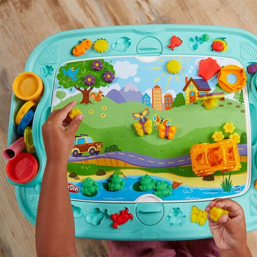 Hasbro Play-Doh All in One Creativity Starter Station Perspective: bottom