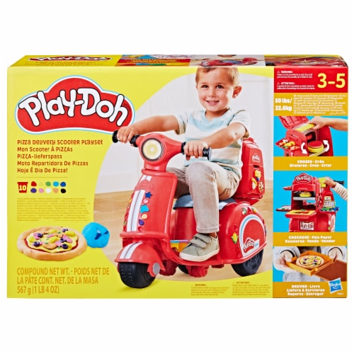 Play-Doh Pizza Delivery Scooter Playset Perspective: bottom