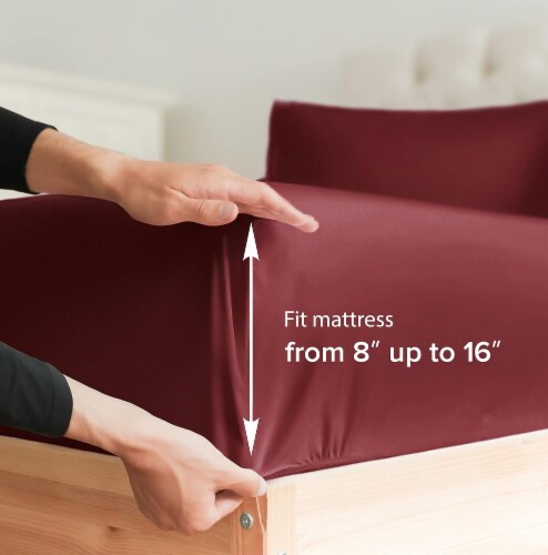 CGK Unlimited 4 Piece 100% Cotton 400 Thread Count Sheet Set - Full - Burgundy Perspective: bottom