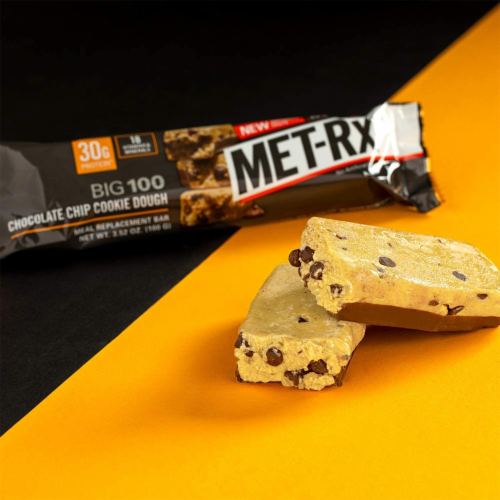 MET-Rx Big 100 Colossal Protein Bars, Ch. Chip Cookie Dough, Meal Replacement, 100g, 9 Count Perspective: bottom