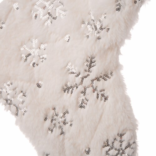 Glitzhome Plush Stockings and Tree Skirt - White Perspective: bottom