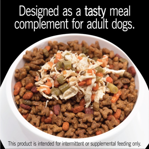 Cesar® Simply Crafted­™ Chicken Carrots & Green Beans Wet Dog Food Perspective: bottom