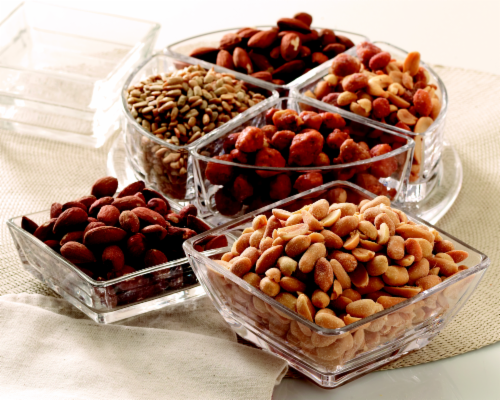 Kroger®  Nuts Tray Large In-Store Made Perspective: front