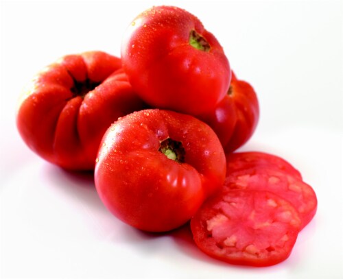 Red Vine Ripe Tomatoes Perspective: front
