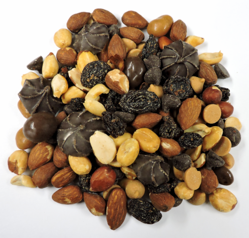 Chocolate Nut Crunch Trail Mix Perspective: front