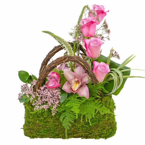 USA Bouquet Mom's Purse Arrangement Perspective: front