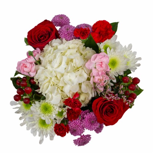 Sweet Kisses / Lavish Love Bouquet Perspective: front