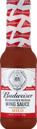 Budweiser Brewmaster's Premium Mild Wing Sauce Perspective: front