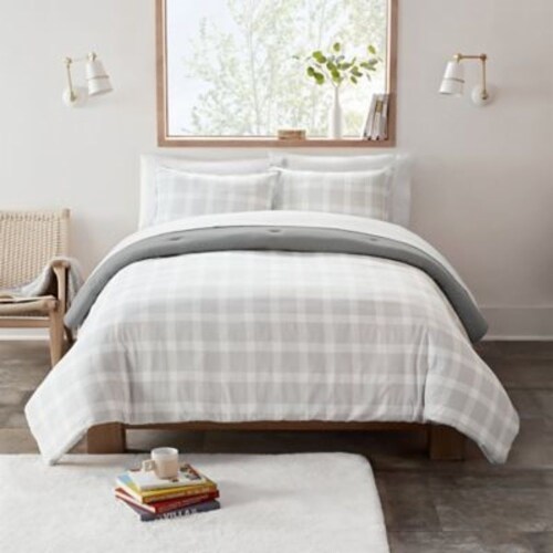 Details about   UGG Devon 3-Piece Reversible Full/Queen Comforter Set in gray/grey Plaid NEW 