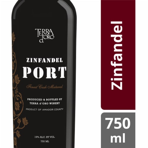 Terra D'Oro Zinfandel Port California Red Wine Perspective: front