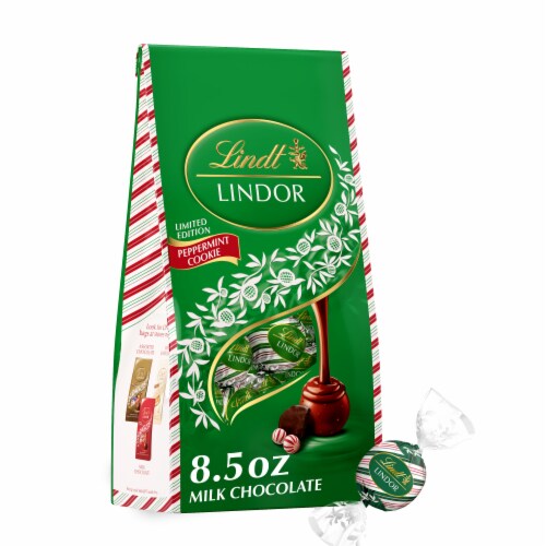 Lindt LINDOR Limited Edition Peppermint Cookie Milk Chocolate Christmas Candy Truffles Bag Perspective: front