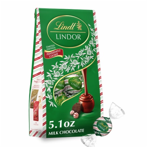 Lindt LINDOR Limited Edition Peppermint Cookie Milk Chocolate Christmas Candy Truffles Bag Perspective: front