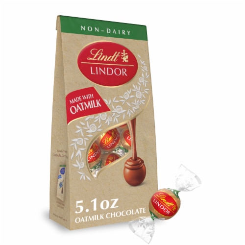 Lindt LINDOR Non-Dairy Oatmilk Chocolate Candy Truffles Bag Perspective: front