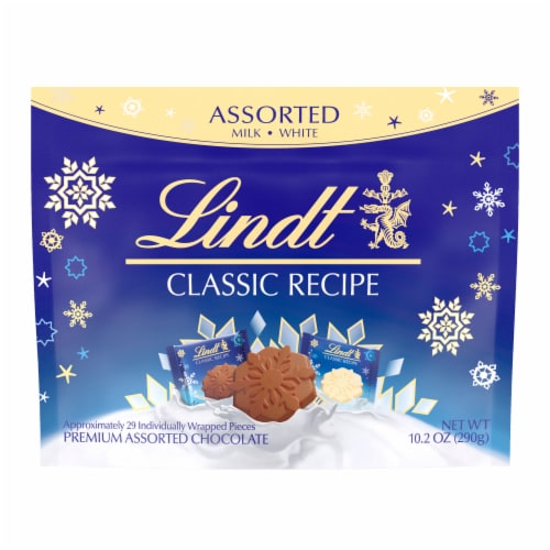 Lindt CLASSIC RECIPE Assorted Chocolate Candy Snowflakes Pouch Perspective: front