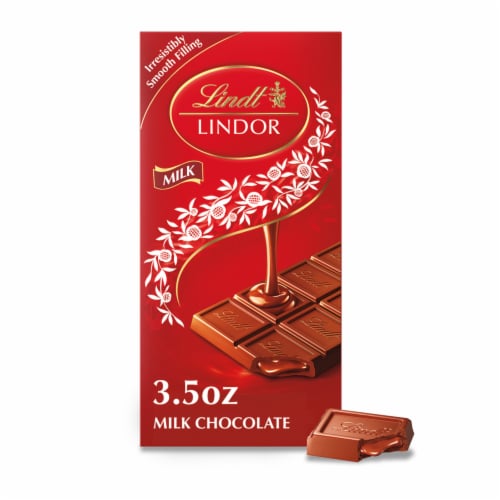 Lindt LINDOR Milk Chocolate Candy Truffle Bar Perspective: front