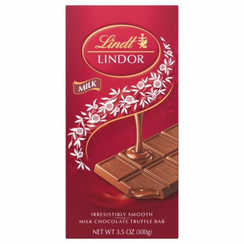 Lindt LINDOR Milk Chocolate Candy Truffle Bar Perspective: front