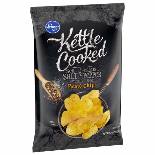 Kroger® Sea Salt and Cracked Pepper Kettle Potato Chips Perspective: front