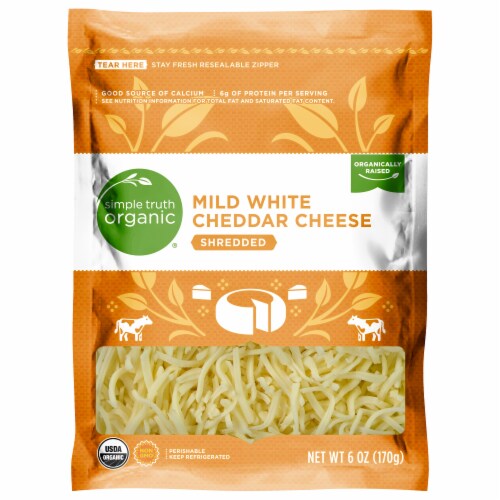 Simple Truth Organic® White Mild Cheddar Shredded Cheese Perspective: front