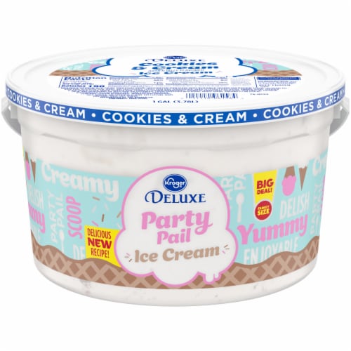 Kroger® Deluxe BIG Deal! Cookes & Cream Ice Cream Family Size Perspective: front