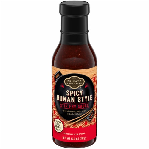 Private Selection® Spicy Hunan Style Stir Fry Sauce Perspective: front